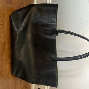Dooney and Bourke Florentine Russell Tote in Black.